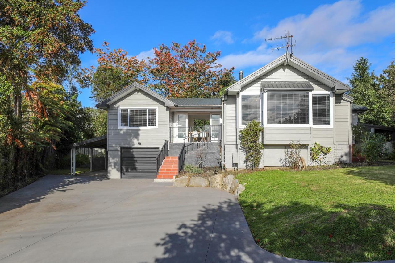 Absolute Redwoods Villa Rotorua Exterior photo
